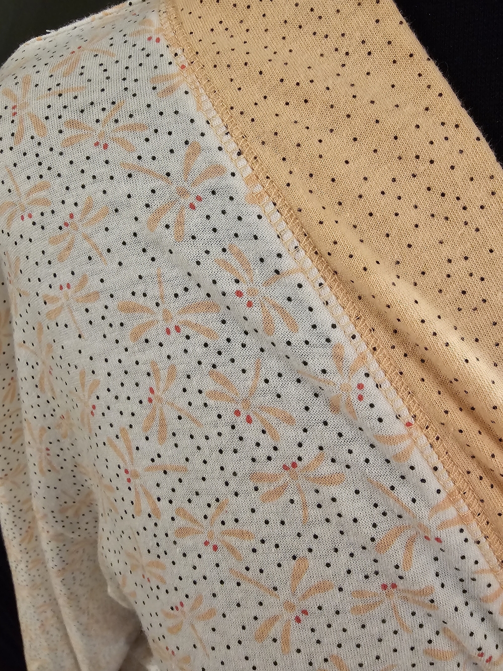 Aerie Robe - Picture 2 of 8